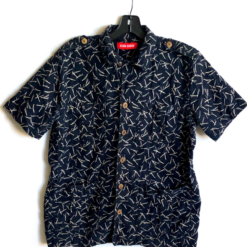 ALOHA SUNDAY Button Down
